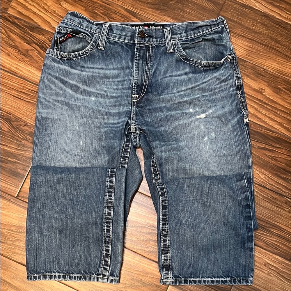 EUC Men’s Ariat FR Low Rise M4Boot size 35/32
Blue Denim Shorts